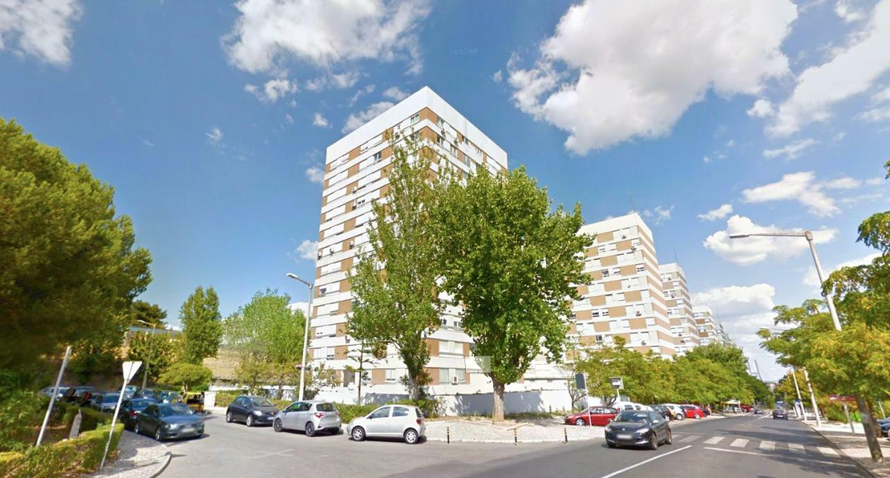 Lisbon Sky View 3Br Home + Near Airport + Free Parking Kültér fotó