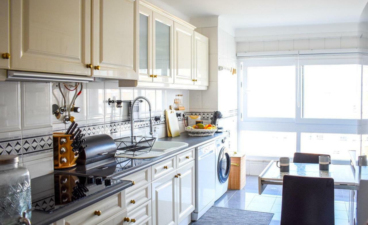 Lisbon Sky View 3Br Home + Near Airport + Free Parking Kültér fotó